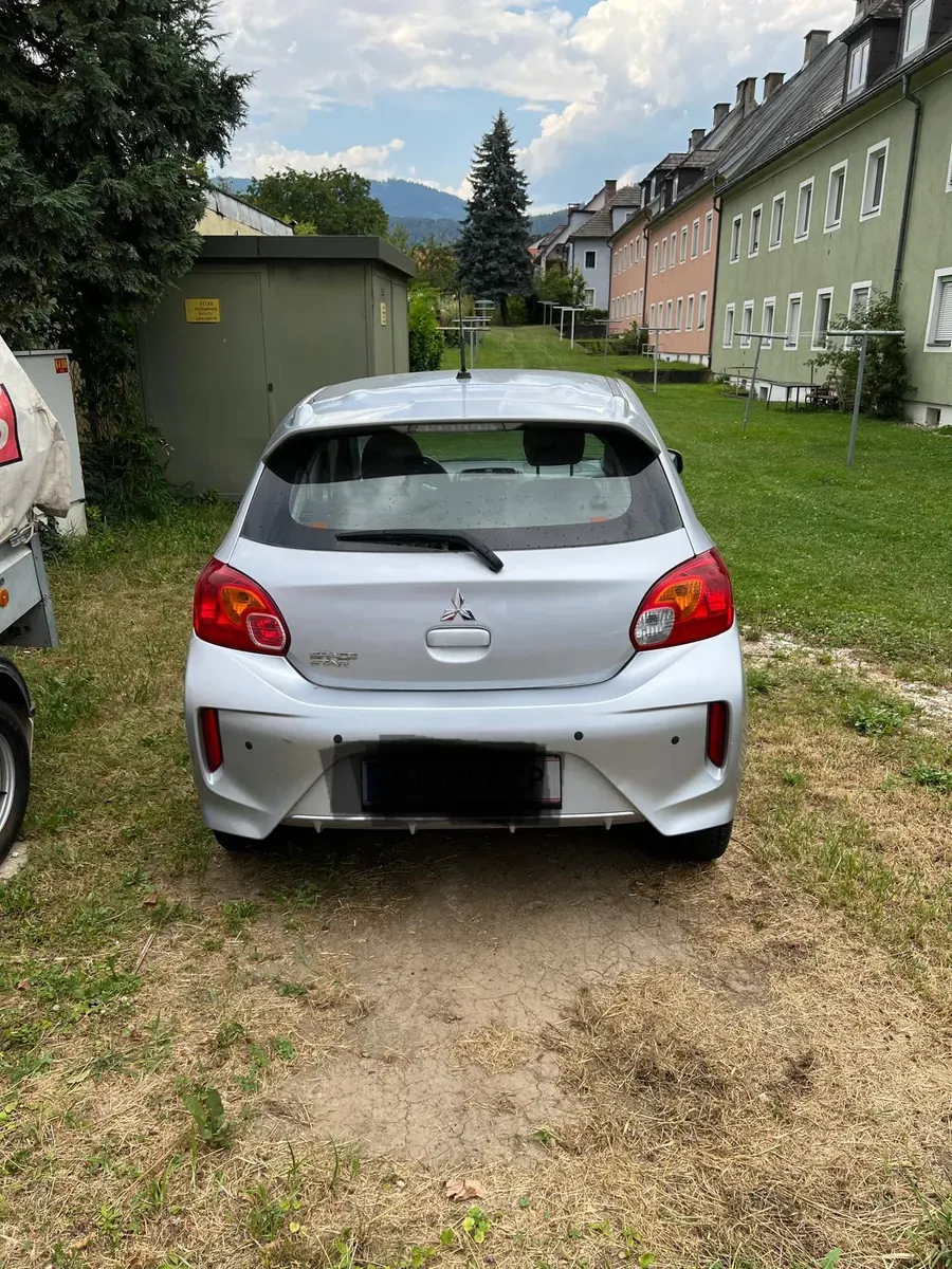 Mitsubishi Space Star 2021 photo 2