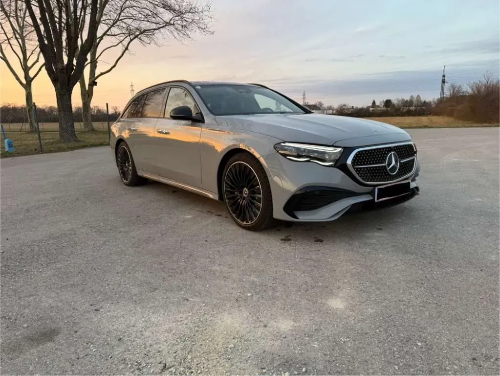 Mercedes-Benz E-Class 2024 photo 3