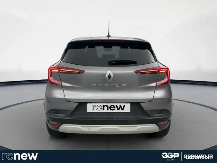 Renault Captur 2023 photo 4