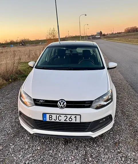 Volkswagen Polo 2014 photo 2