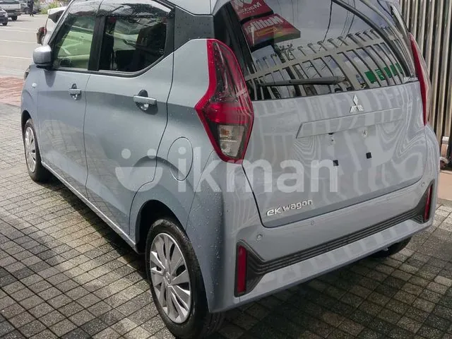 Mitsubishi Ek Wagon 2024 photo 2