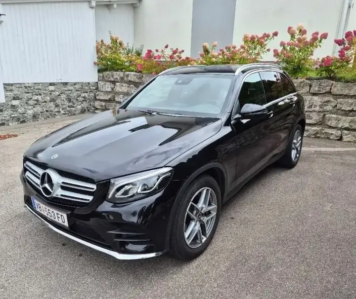 Mercedes-Benz Glc 2017 photo 2