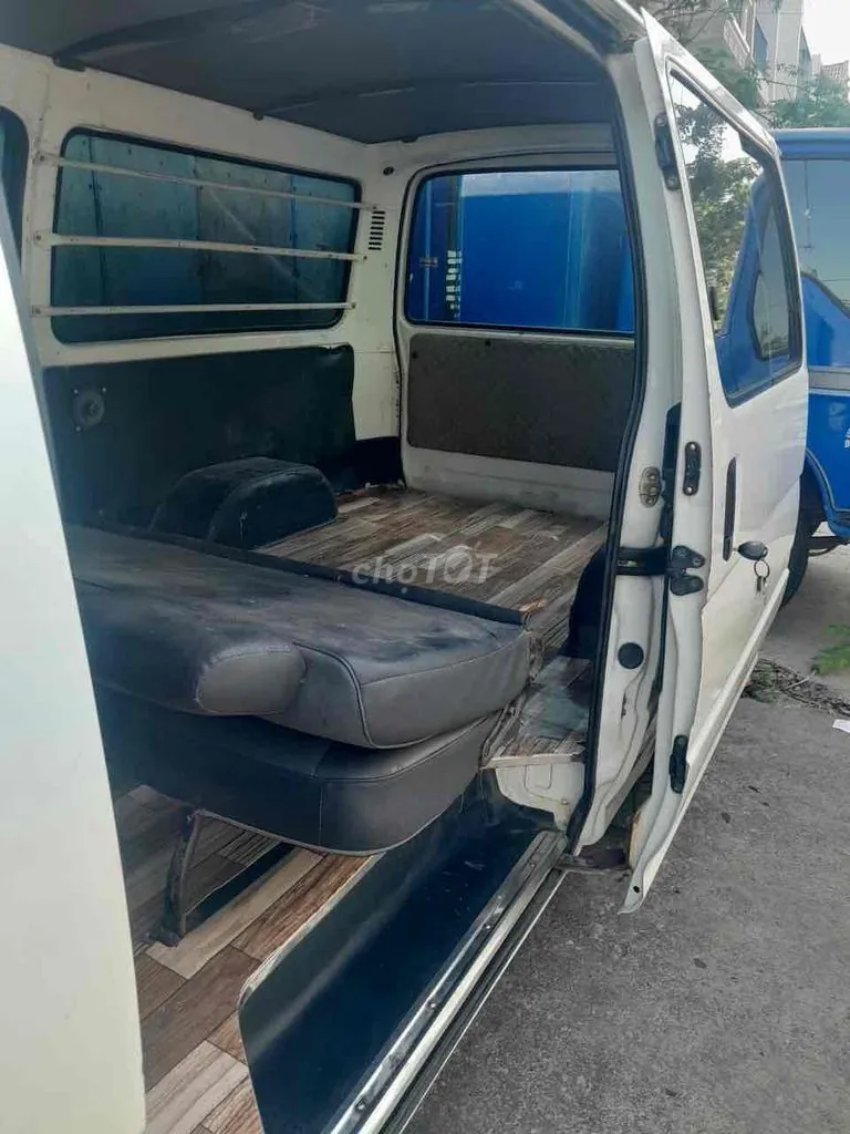 Toyota Hiace 2004 photo 5