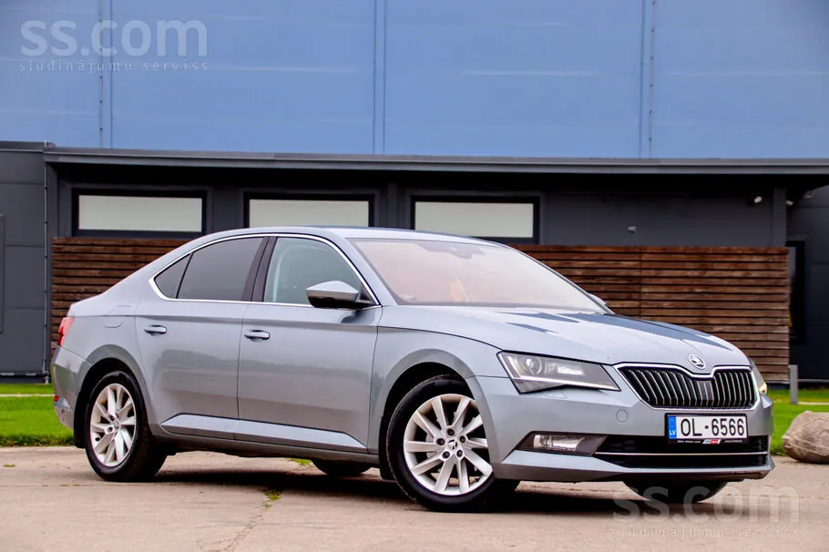 Skoda Superb 2015 photo 3