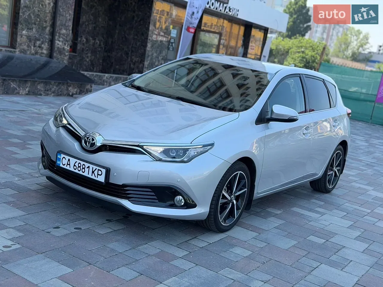 Toyota Auris 2017 photo 2