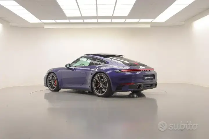 Porsche 911 2019 photo 2