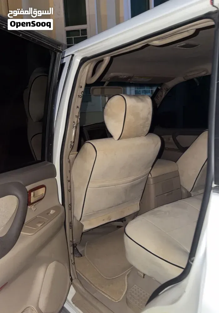 Toyota Land Cruiser 2006 photo 2