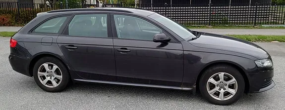 Audi A4 2011 photo 3