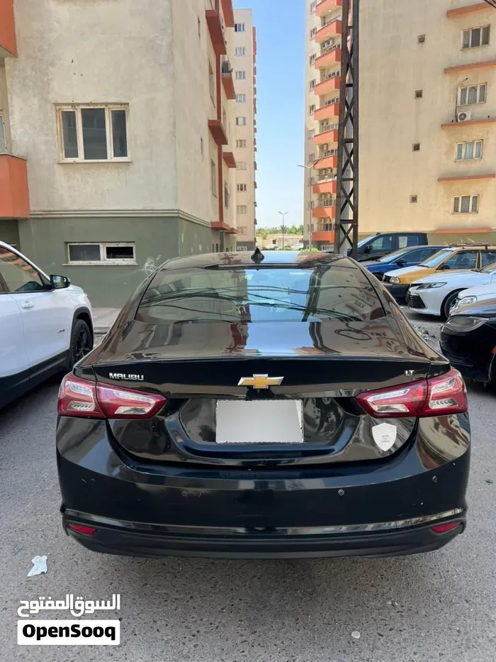 Chevrolet Malibu 2021 photo 2