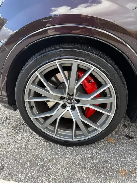 Audi Q7 2021 photo 5