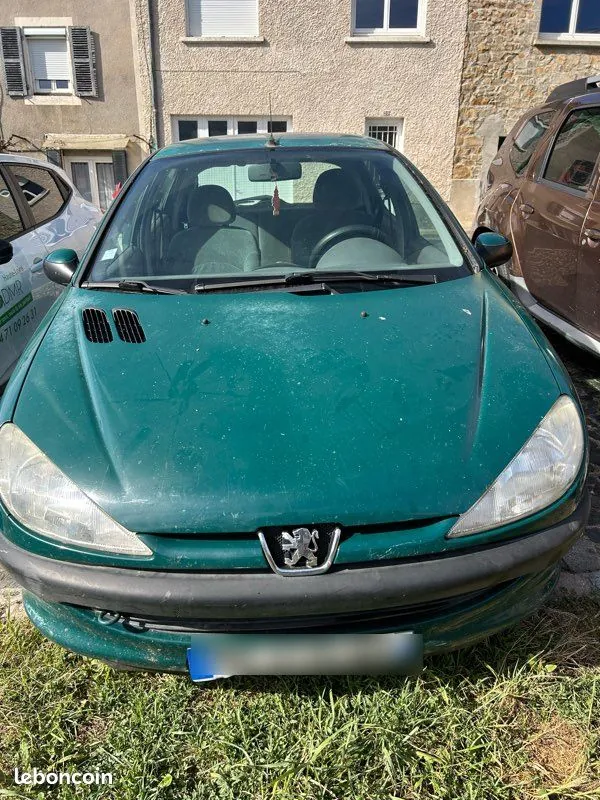 Peugeot 206 1999 photo 2