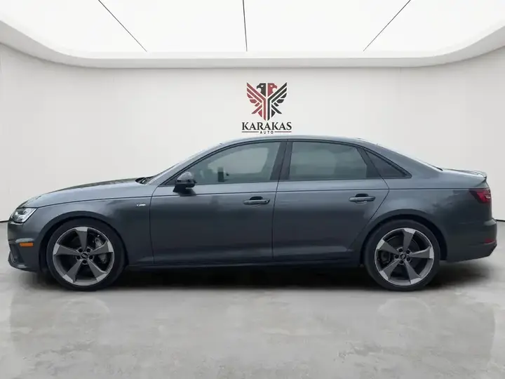 Audi A4 2019 photo 2