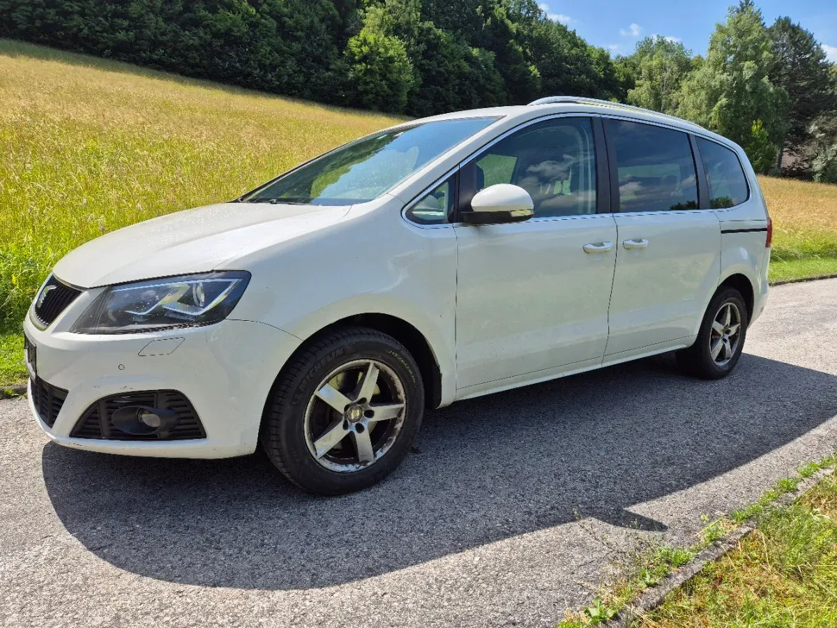 Seat Alhambra 2013 photo 3