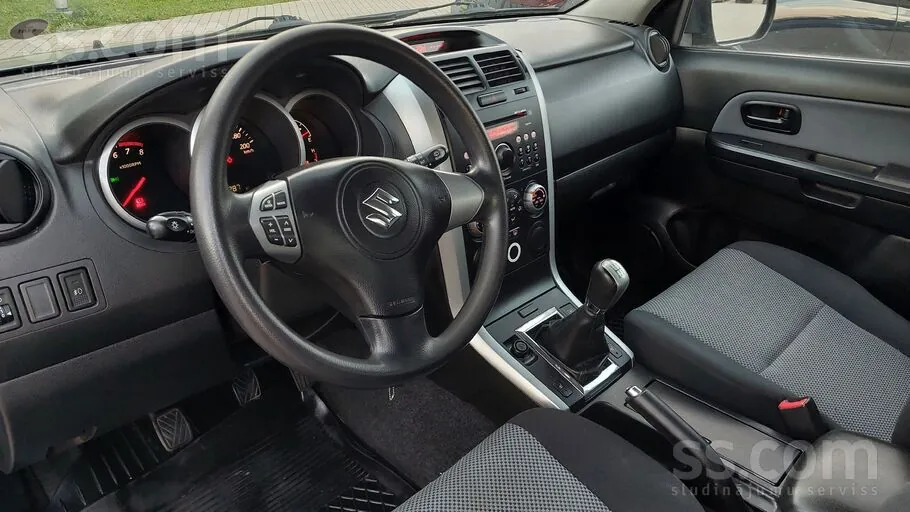Suzuki Grand Vitara 2007 photo 3