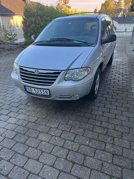 Chrysler Grand Voyager 2006 photo 2