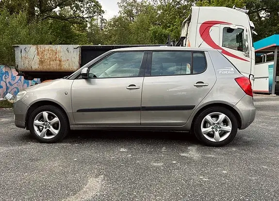 Skoda Fabia 2007 photo 5