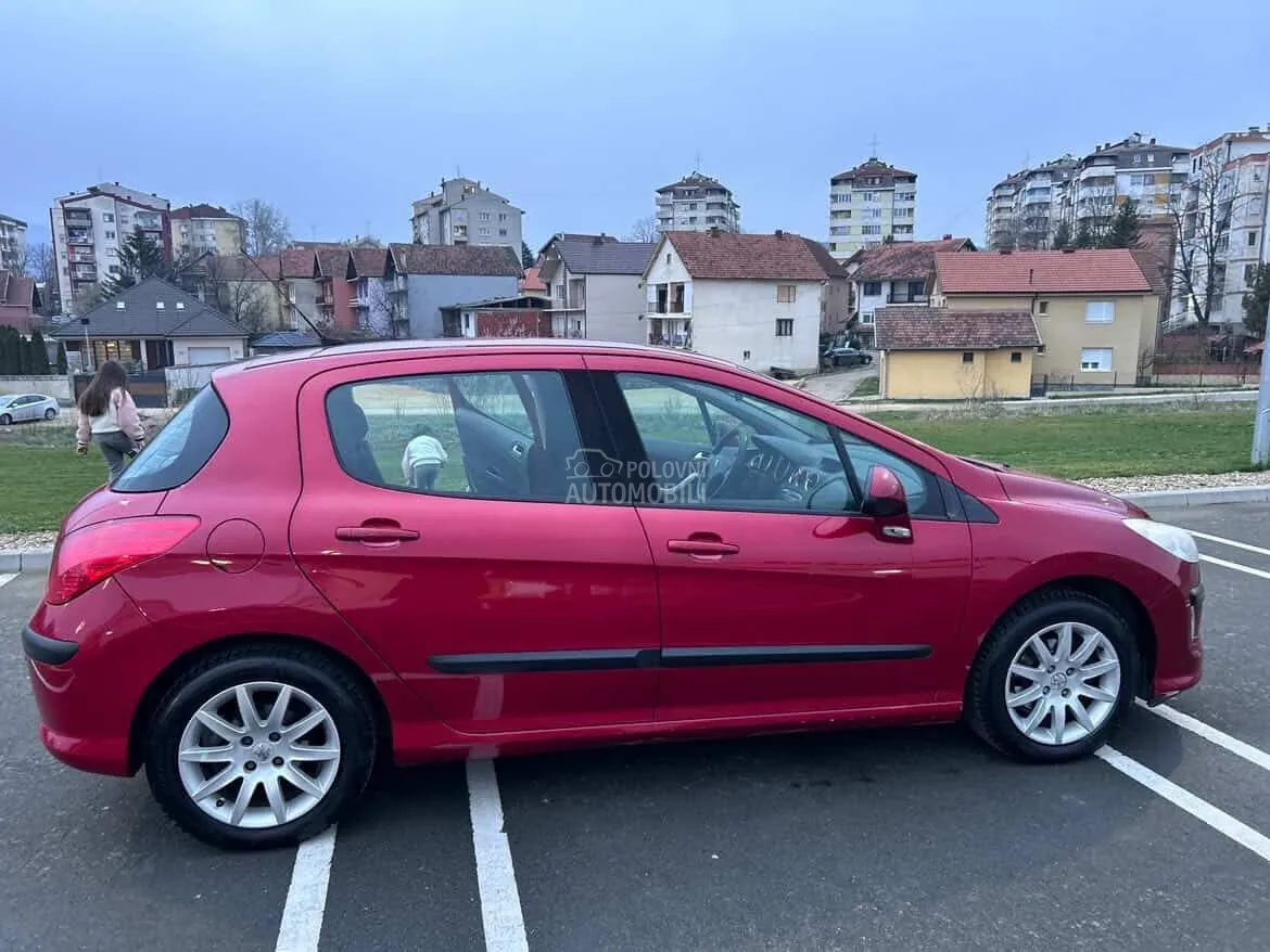 Peugeot 308 2010 photo 2