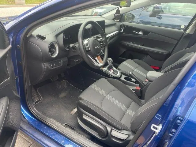 Kia Forte 2024 photo 3