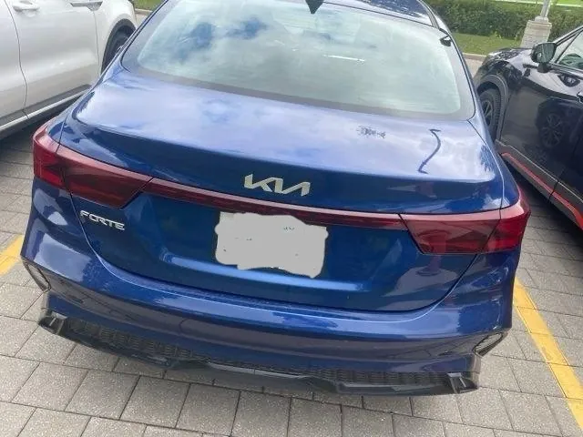 Kia Forte 2024 photo 2