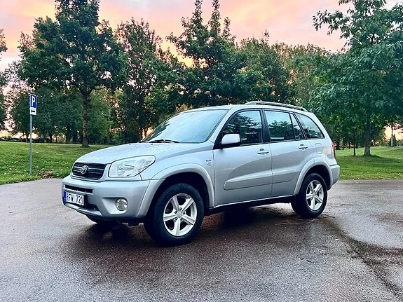 Toyota Rav4 2004 photo 3