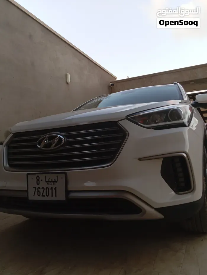 Hyundai Santa Fe 2018 photo 4