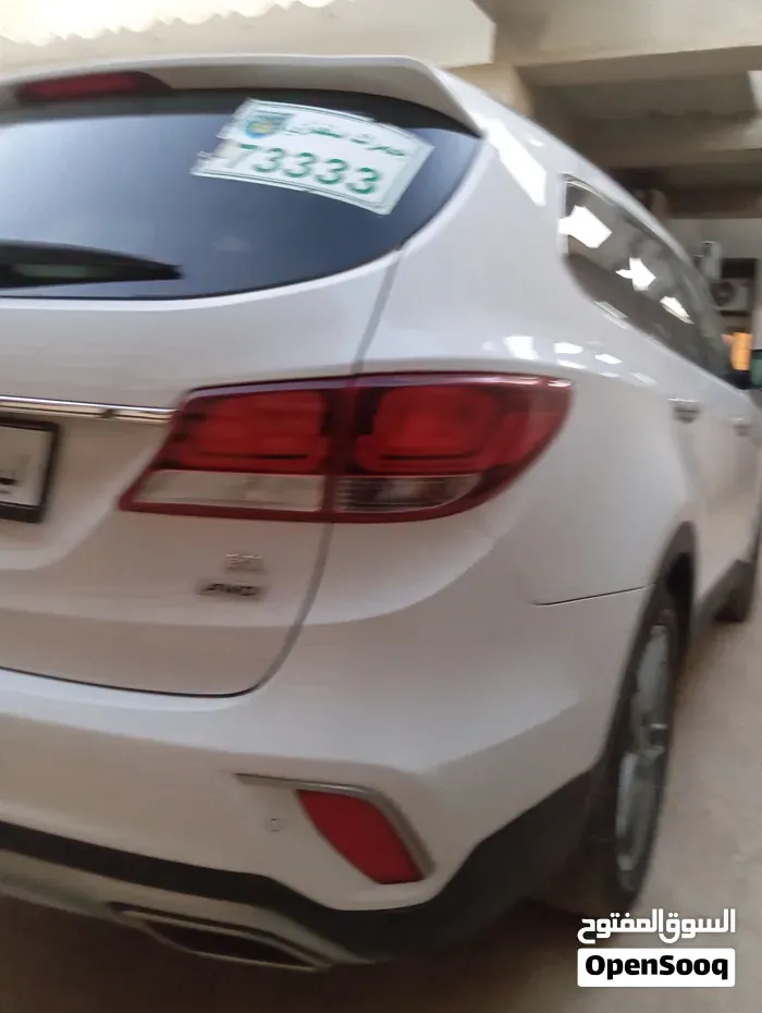 Hyundai Santa Fe 2018 photo 3