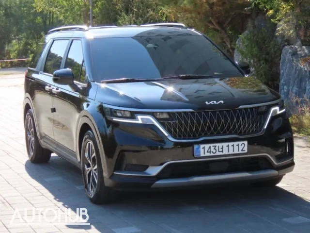 Kia Carnival 2023 photo 2