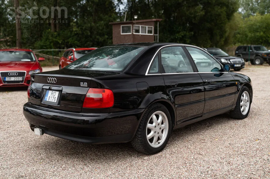 Audi A4 1998 photo 5