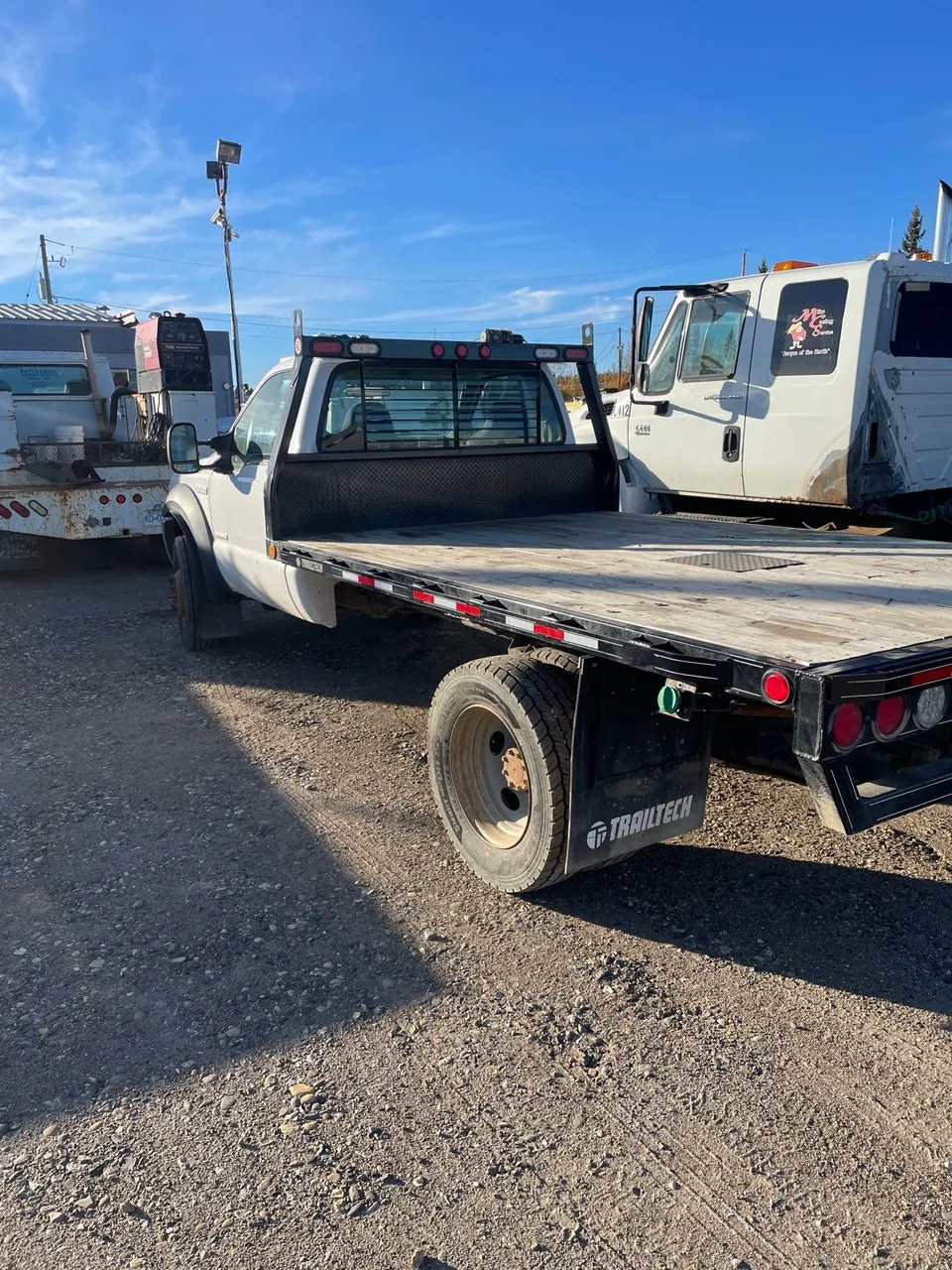 Ford F-550 2006 photo 2