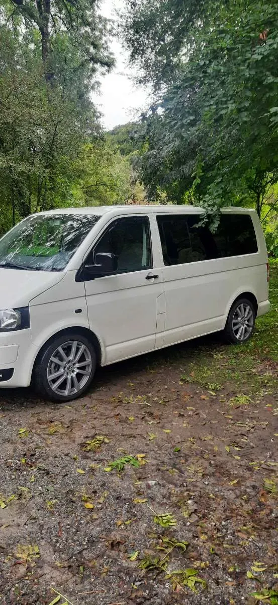 Volkswagen T5 2006 photo 2