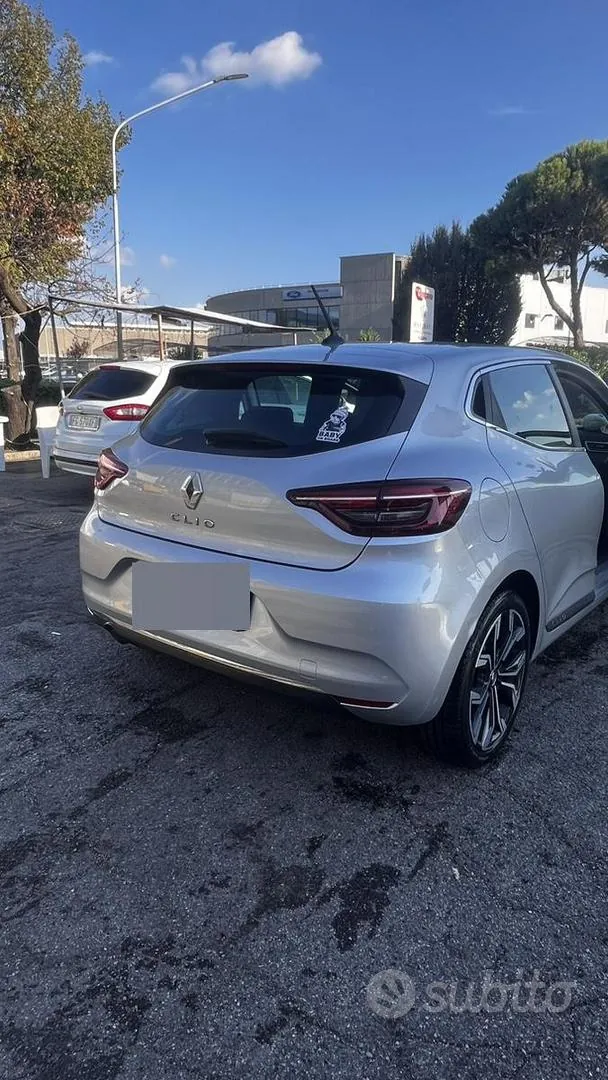 Renault Clio 2022 photo 3