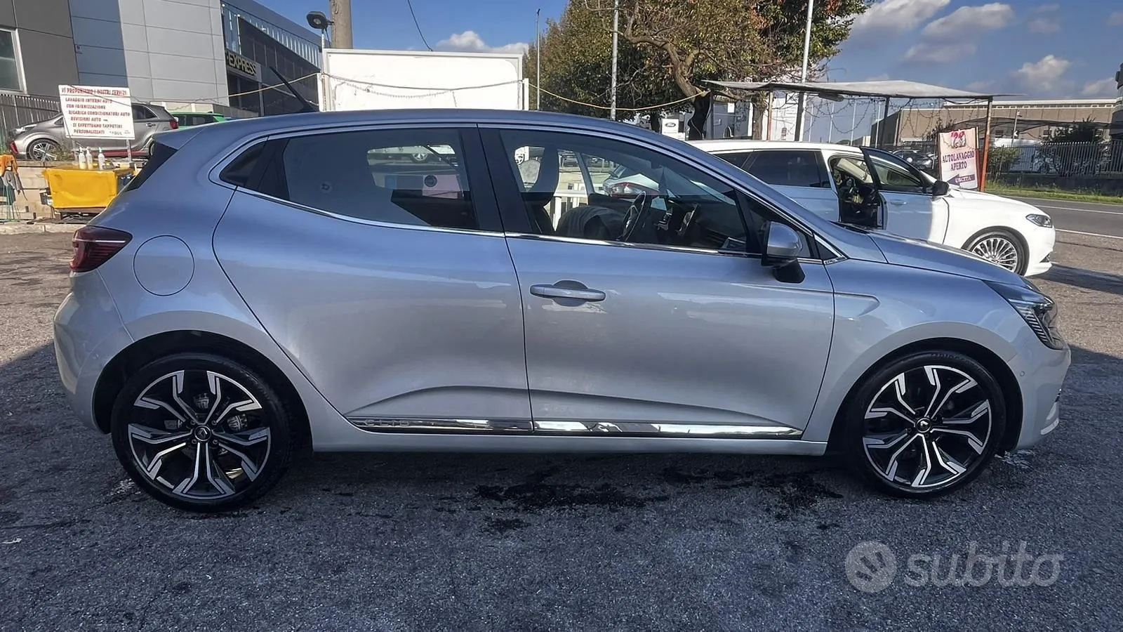 Renault Clio 2022 photo 2