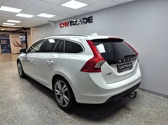 Volvo V60 2012 photo 4