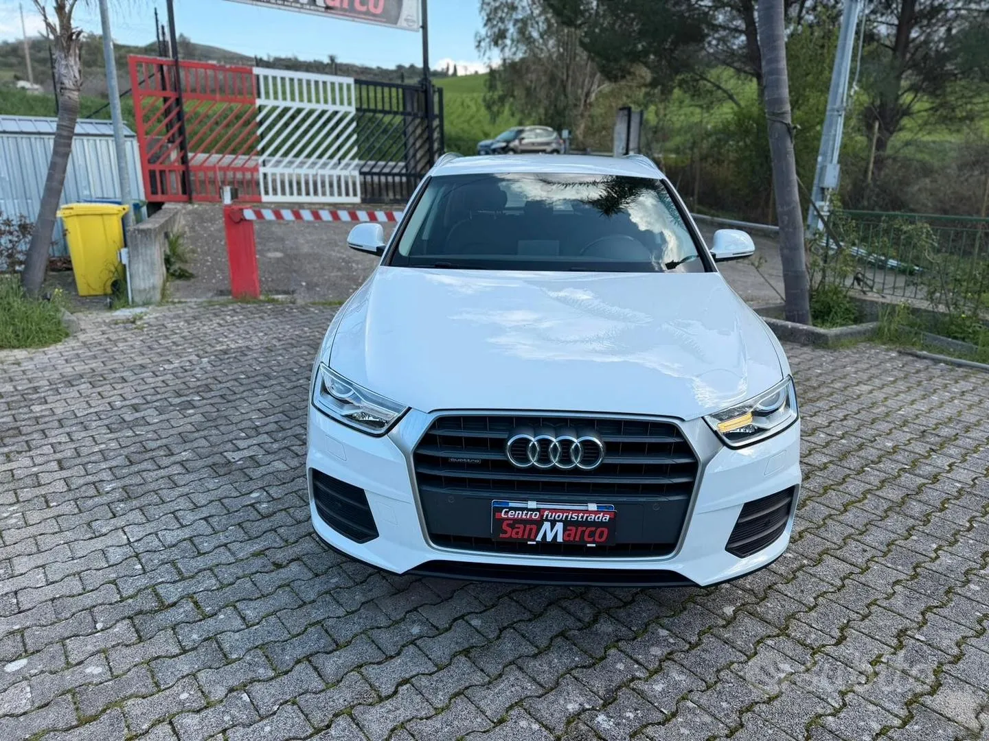 Audi Q3 2018 photo 2