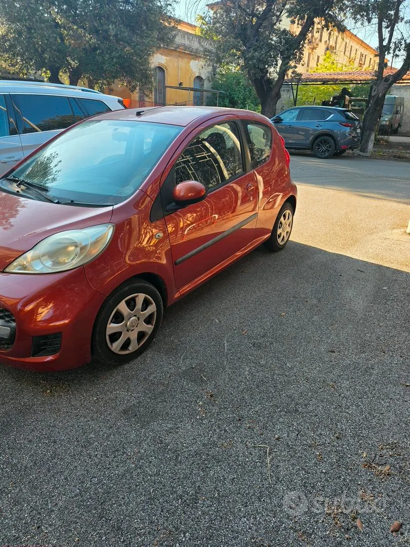 Peugeot 107 2009 photo 2