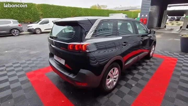 Peugeot 5008 2022 photo 5