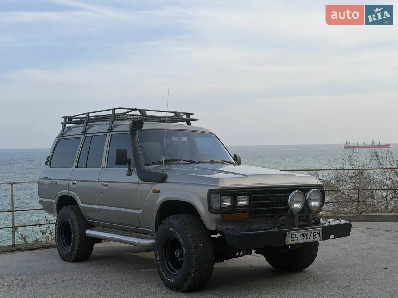 Toyota Land Cruiser 1989 photo 3