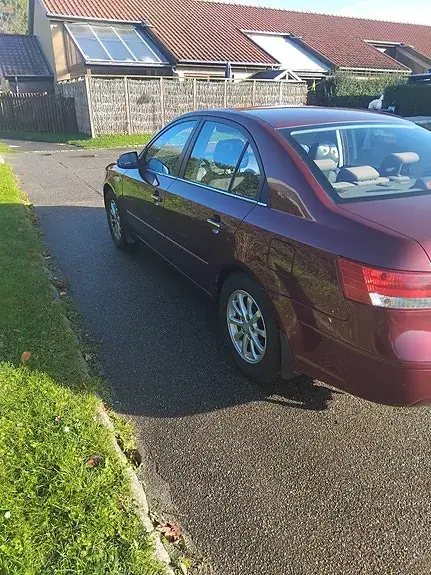 Hyundai Sonata 2010 photo 3