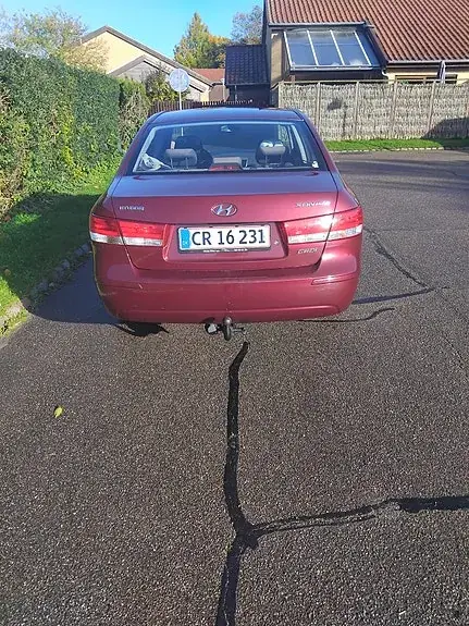 Hyundai Sonata 2010 photo 2