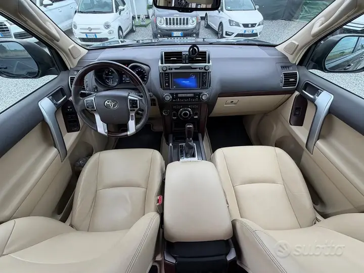 Toyota Land Cruiser 2016 photo 3