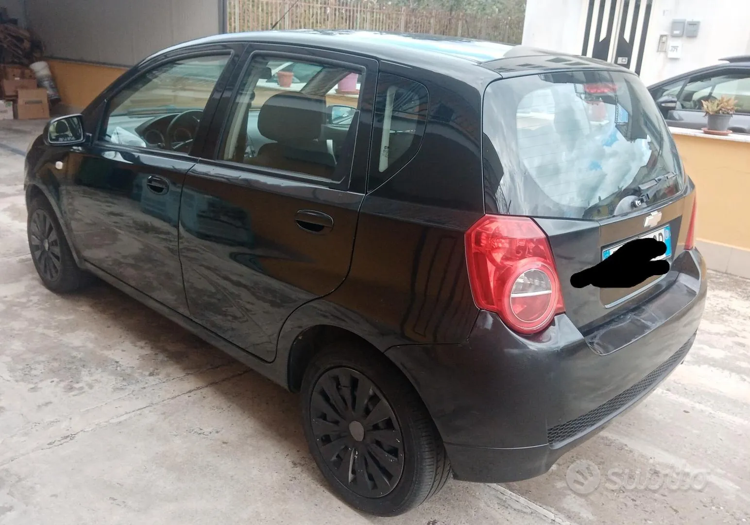 Chevrolet Aveo 2011 photo 2