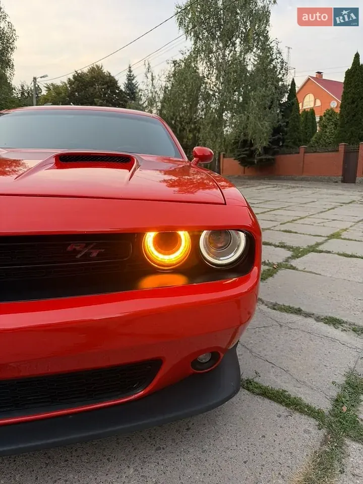 Dodge Challenger