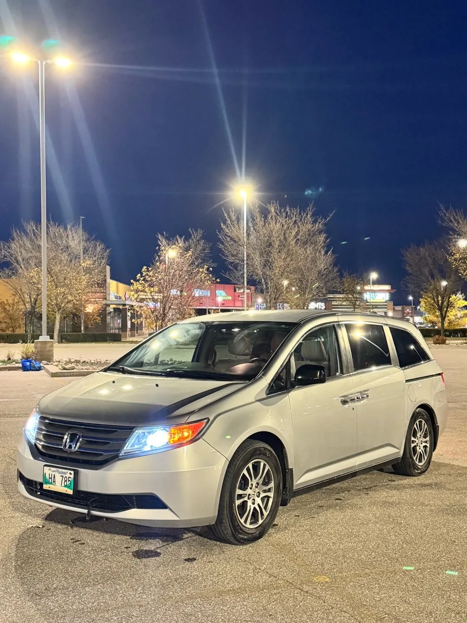 Honda Odyssey 2014 photo 2