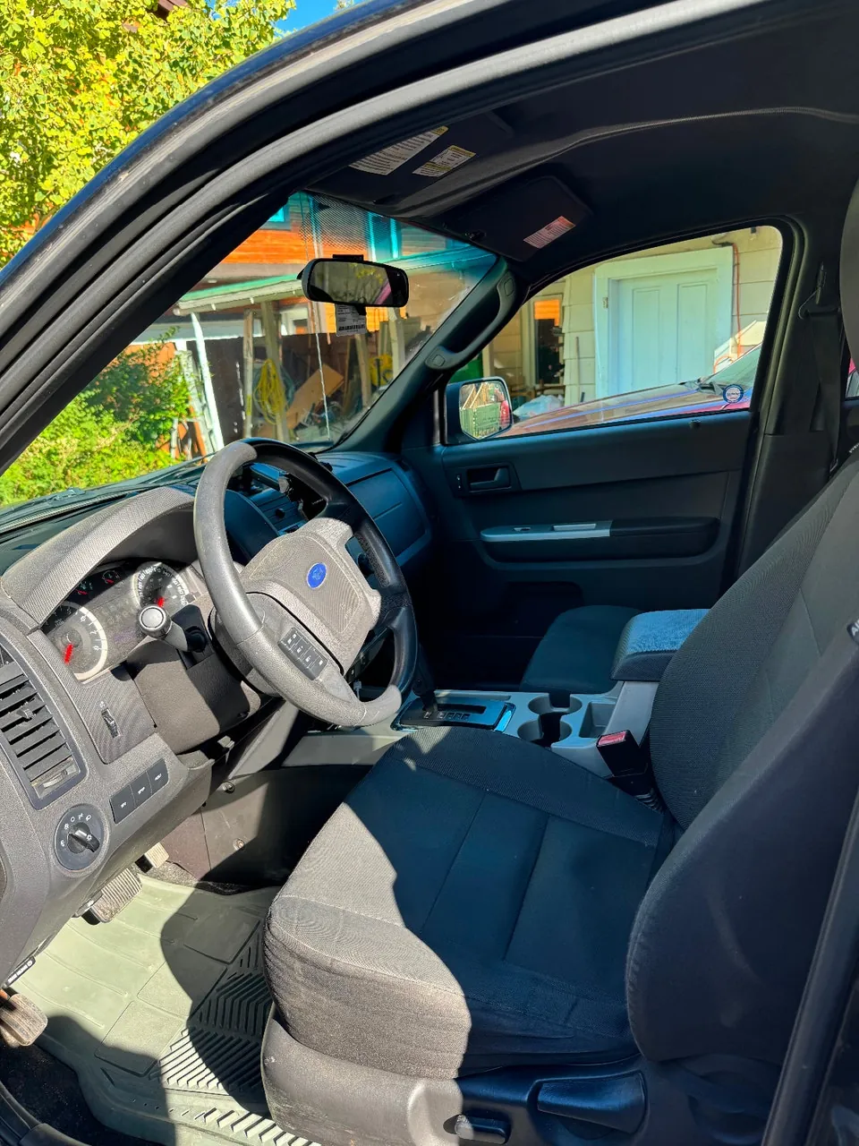 Ford Escape 2012 photo 4