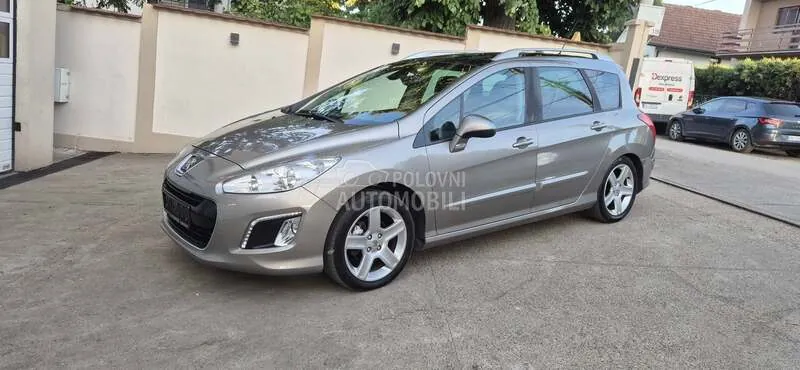 Peugeot 308 2011 photo 5