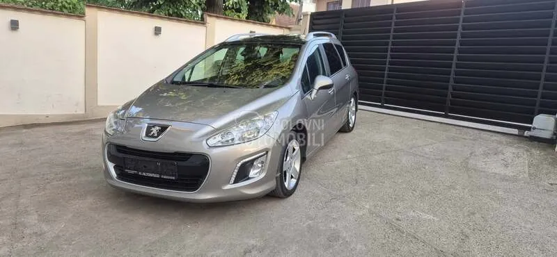 Peugeot 308 2011 photo 4