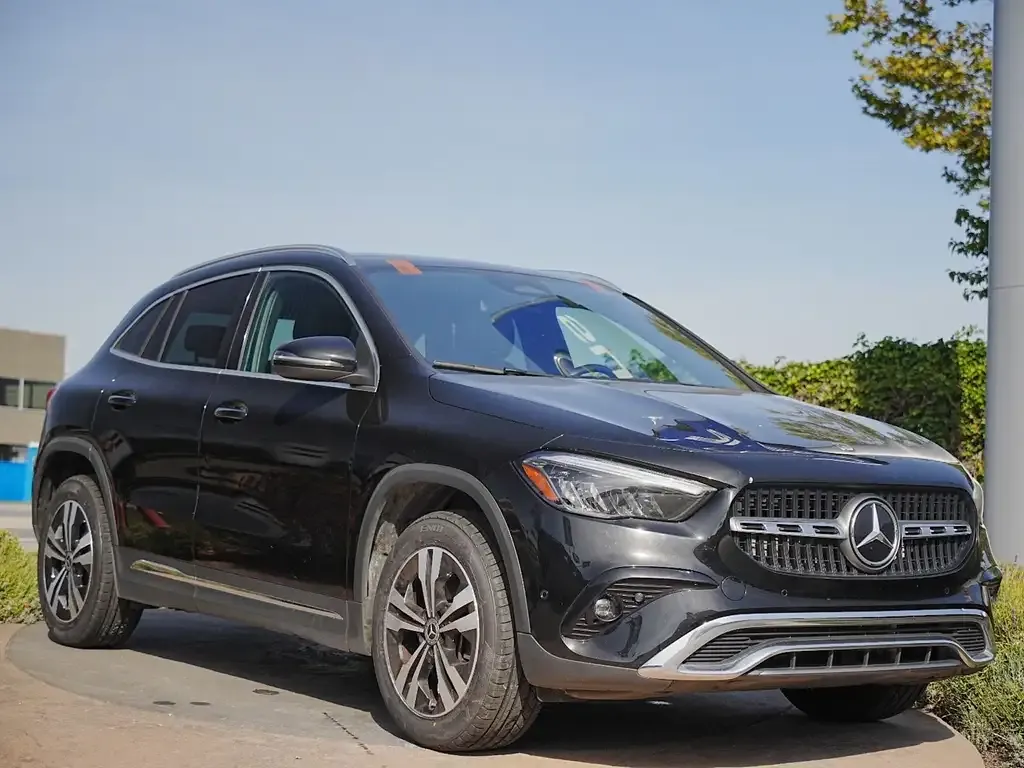 Mercedes-Benz Gla 2026 photo 2
