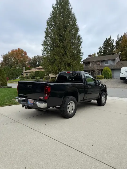 GMC Canyon 2011 photo 3