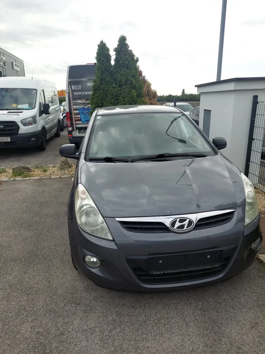 Hyundai I20 2011 photo 3