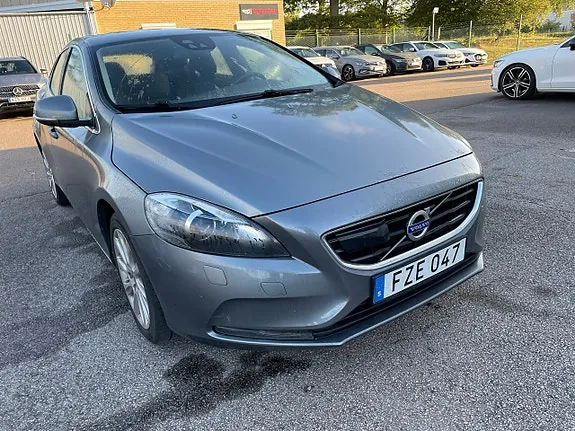 Volvo V40 2016 photo 2